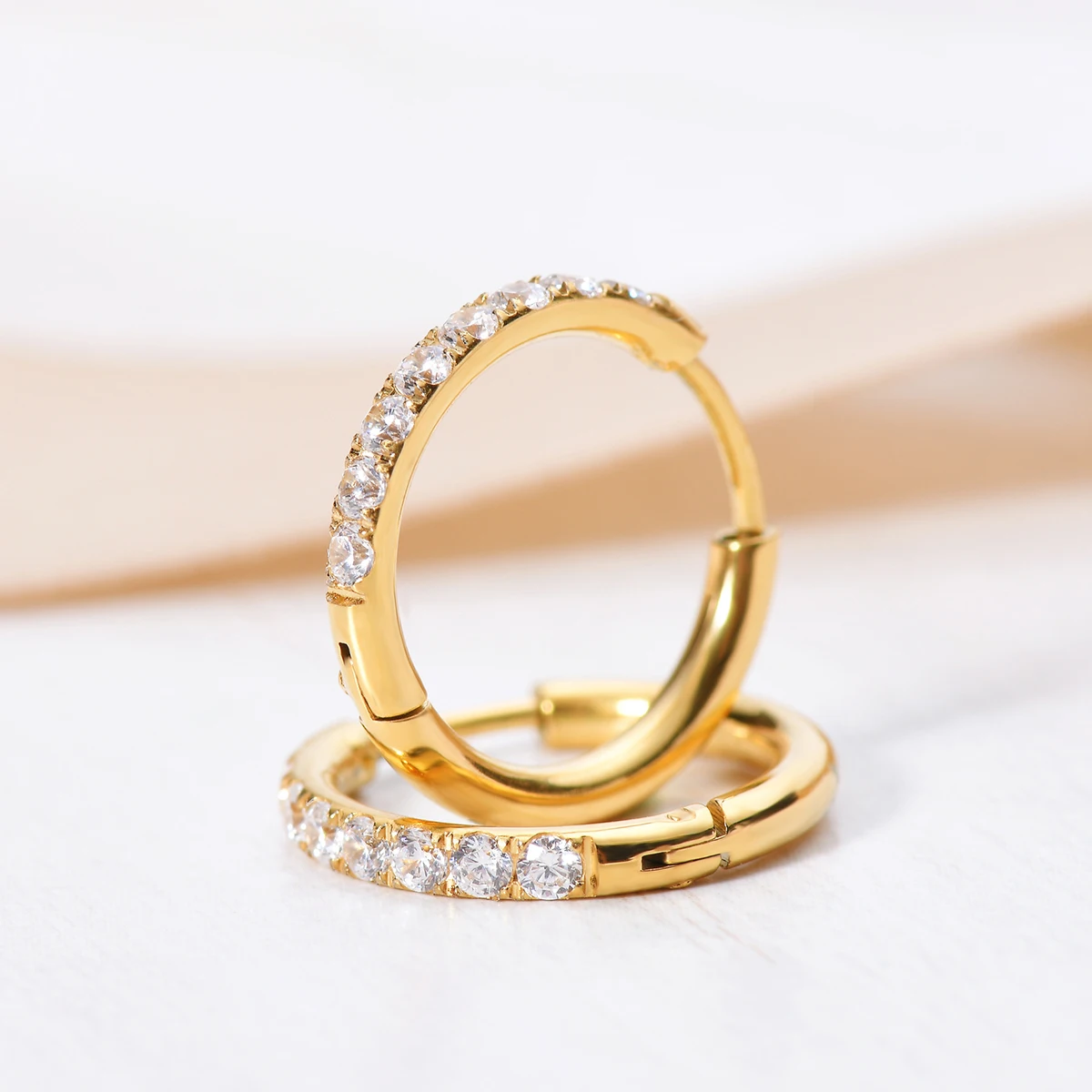 2Pcs Stainless Steel Cz Hoop E - Conch Earring Hoop recension och pris