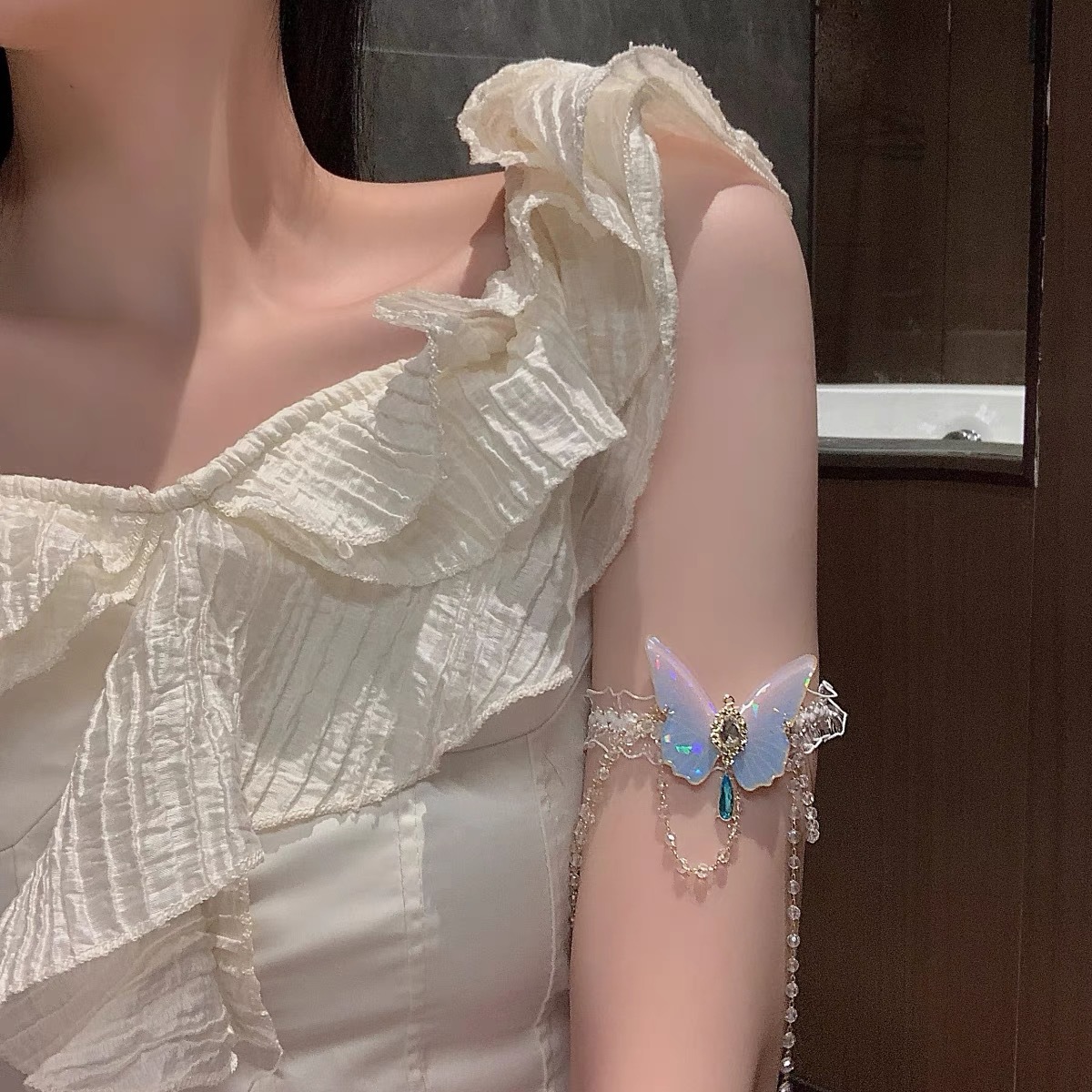 Fashionable Butterfly Pattern  - Body Jewelry recension och pris