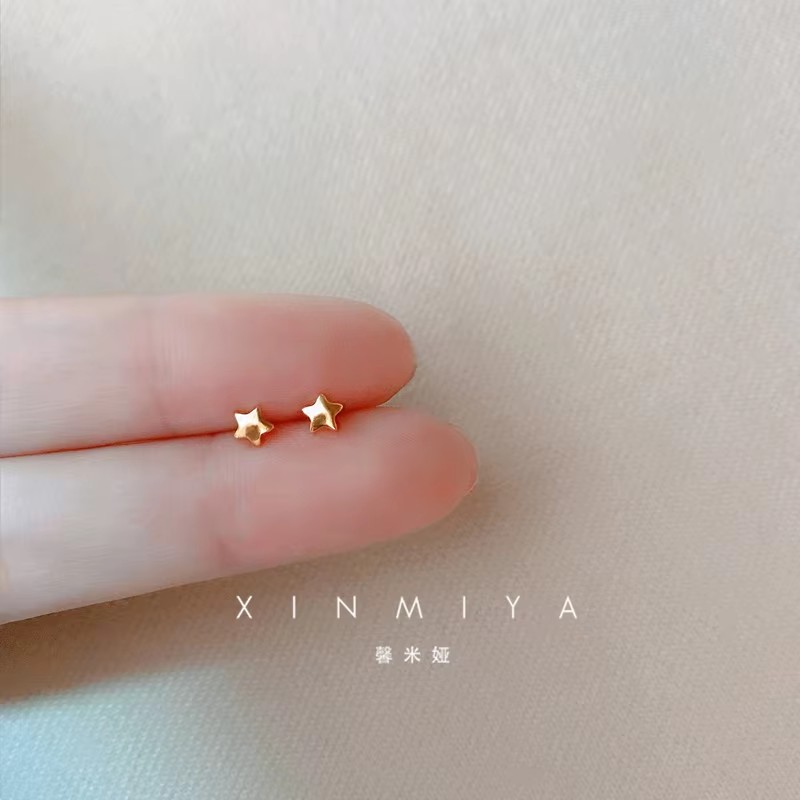 Korean Minimalism Gold Color S - Body Jewelry Hypoallergenic recension och pris