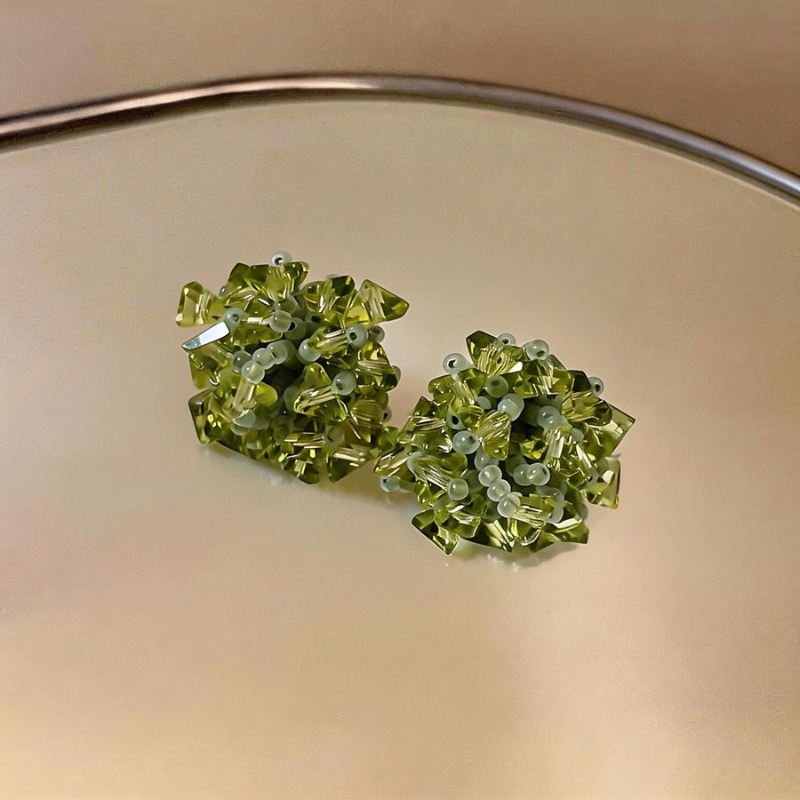 Fresh Handmade Flower Cluster  - Cluster Stud Ear recension och pris