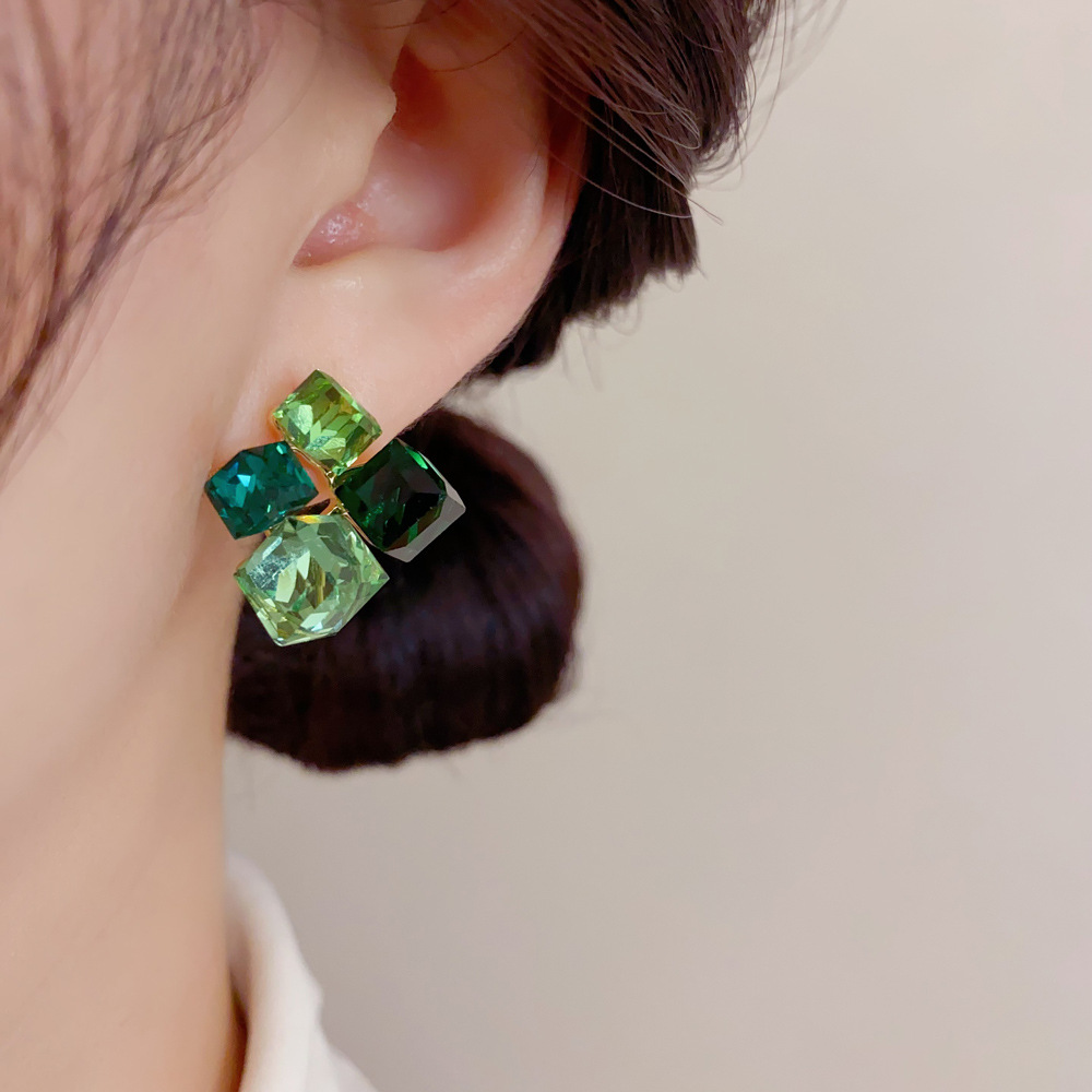 Geometric Emerald Green Geomet - Cluster Stud Ear recension och pris
